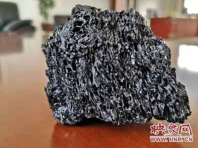 河南宝丰 4000万撬动30亿石墨电极产业链，煤炭加工的华丽转身